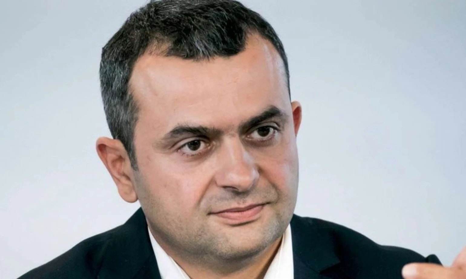 Karim Tadjeddine : Parcours, Influence et Stratégie